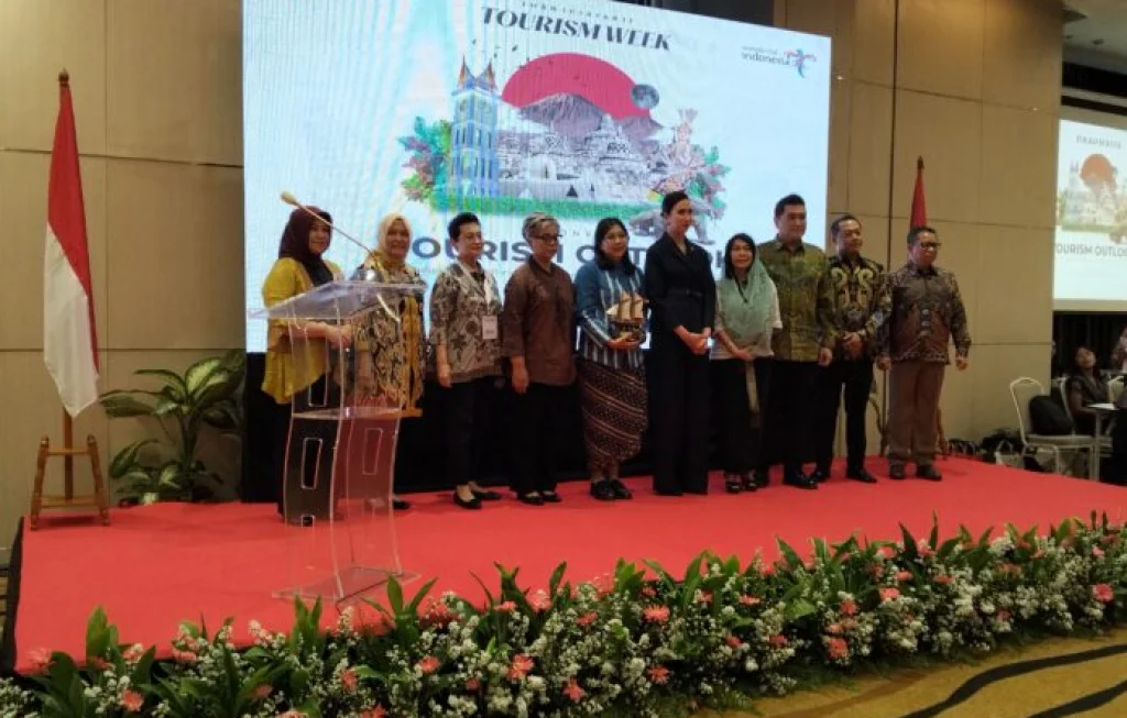 Menpar Sebut 3 Pergeseran Tren Pariwisata di Indon